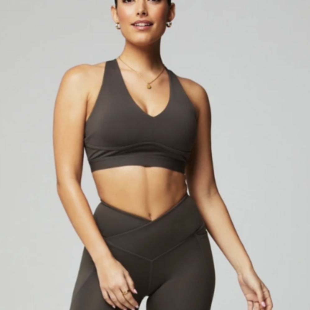 Fabletics sports bra